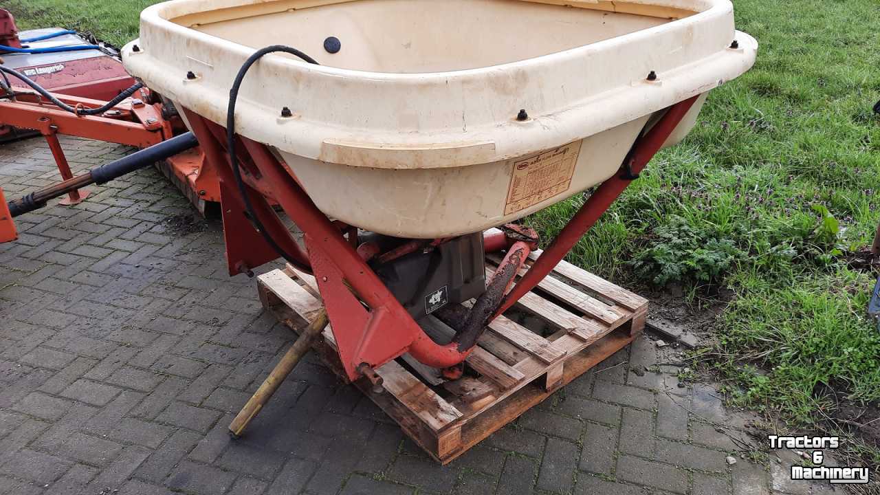 Fertilizer spreader Vicon pendelsstrooir ps