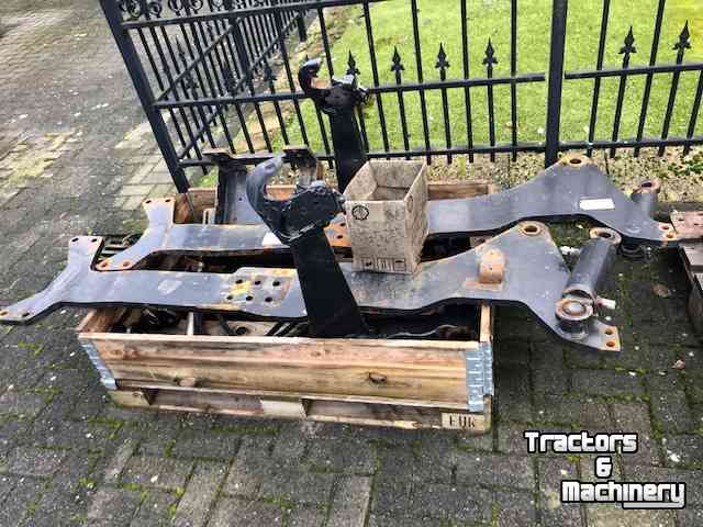 Front-hitch & Pto Valmet Zuidberg fronthef 6000 serie