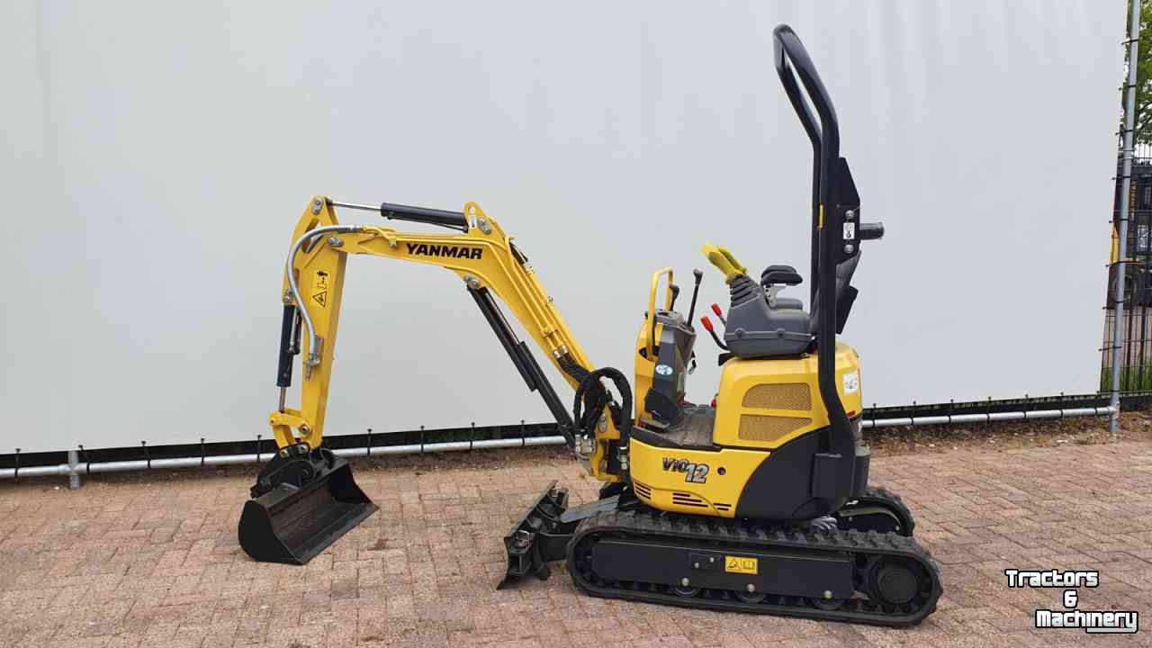 Excavator tracks Yanmar VIO 12 Nieuw overjarig!