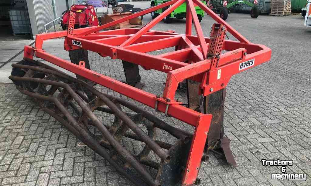 Deep subsoiler Evers Batak WT-5 R62V Woeler