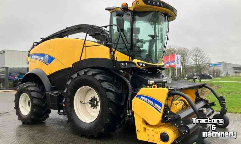 Forage-harvester New Holland FR 550 Zelfrijdende Veldhakselaar + PU + Maisbek