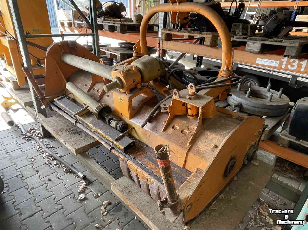 Roadside milling machine Humus Front Frees