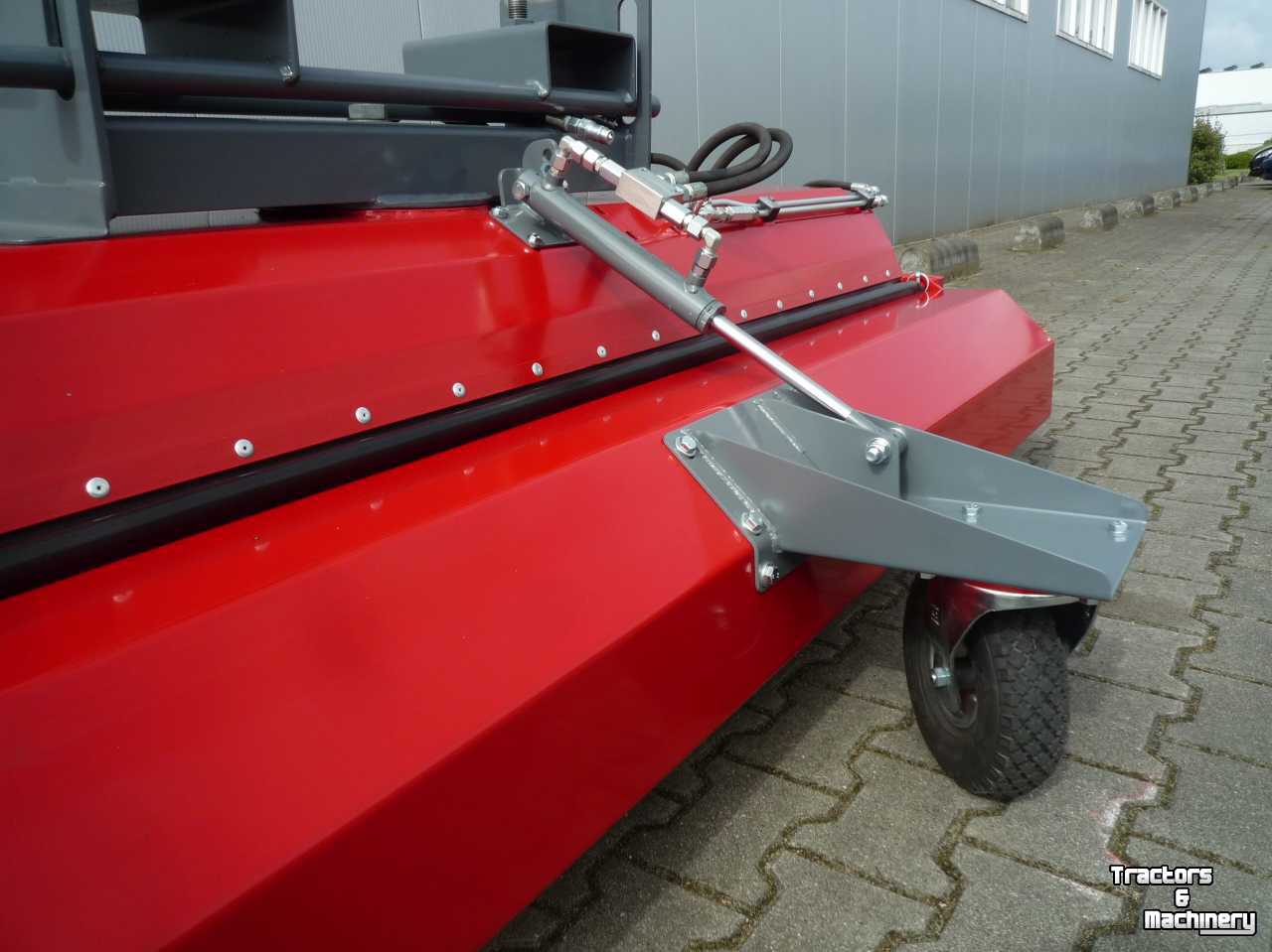 Sweeper EURO Jabelmann Veegmachines vor Heftrucks, Nieuwj