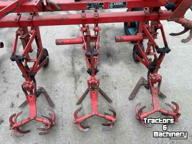 Inter-row cultivator  liot 6 rij