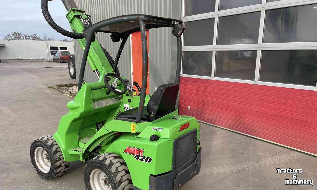 Wheelloader Avant 420 Mini-shovel