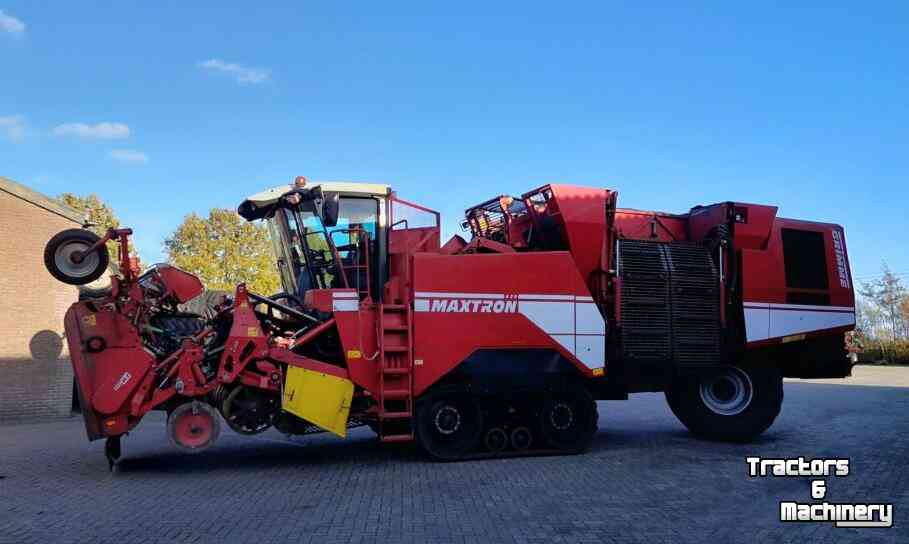 Sugar beet harvester Grimme Maxtron 620 Zelfrijdende Bietenrooier