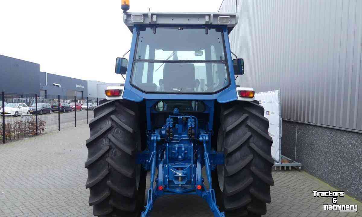 Tractors Ford TW 25