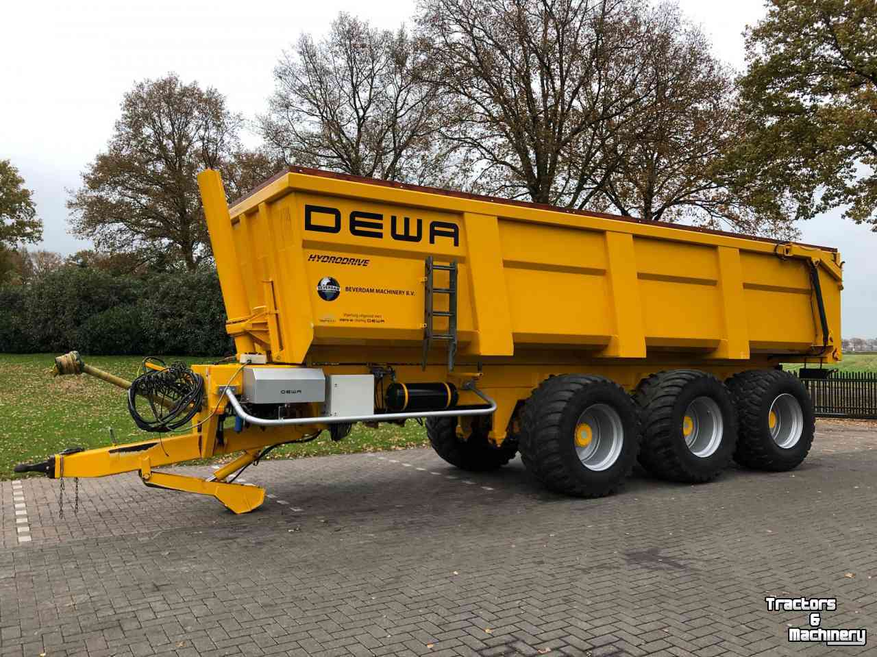 Dumptrailer Dewa CC 303