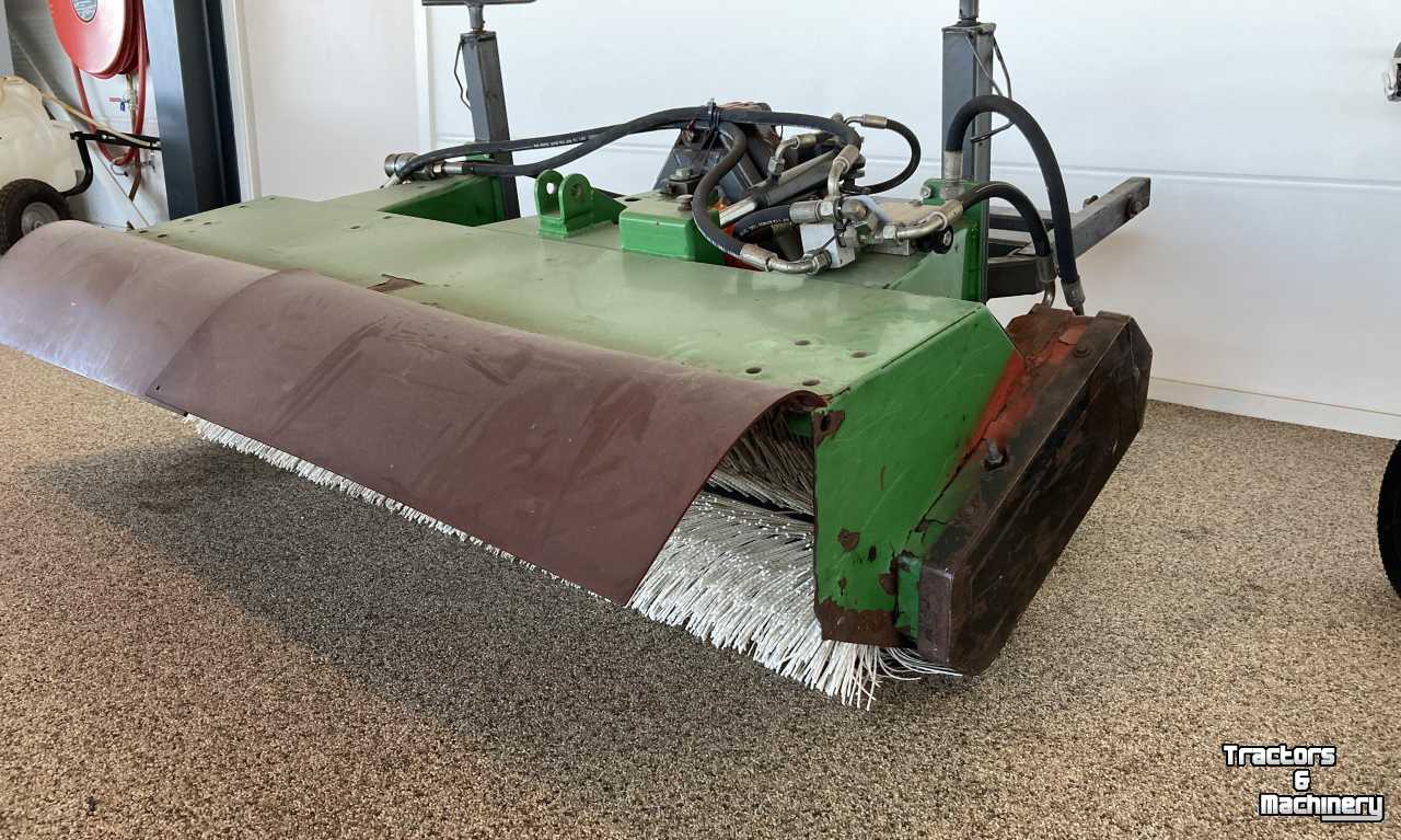 Sweeper Kersten FKM 1475 H Veegmachine Rolbezem