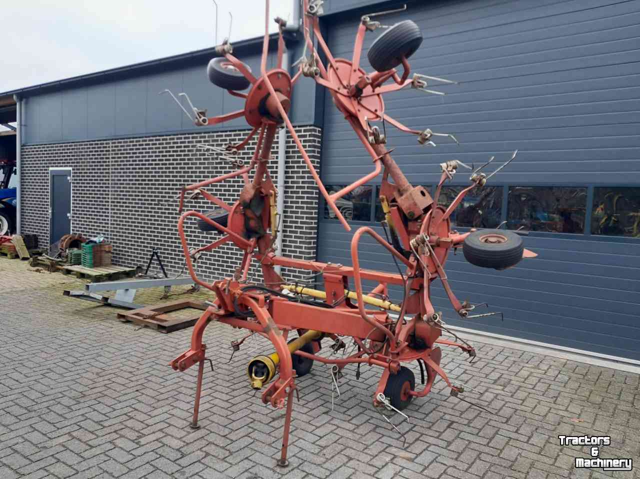 Tedder Lely Lotus 675 schudder