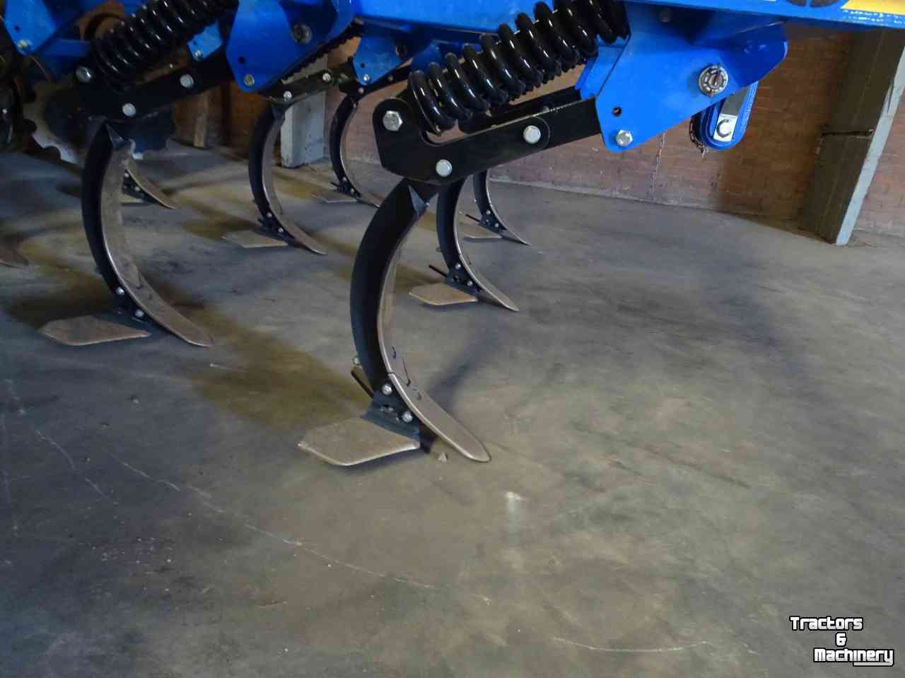 Cultivator New Holland STC300R