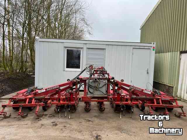 Seed drill Accord bietenzaaimachine