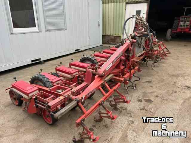 Seed drill Accord bietenzaaimachine