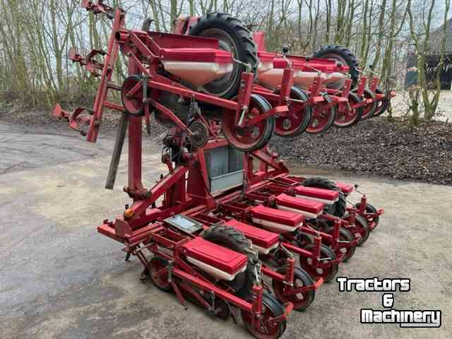 Seed drill Accord bietenzaaimachine