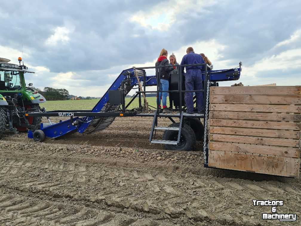 Potato harvester  SU TECH stammenlader aardappel lader