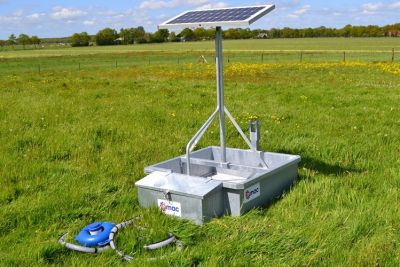 Water trough Solar Energy Qmac WBZSKV zonnedrinkbak / Waterbak 