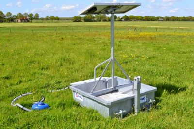 Water trough Solar Energy Qmac WBZSKV zonnedrinkbak / Waterbak 