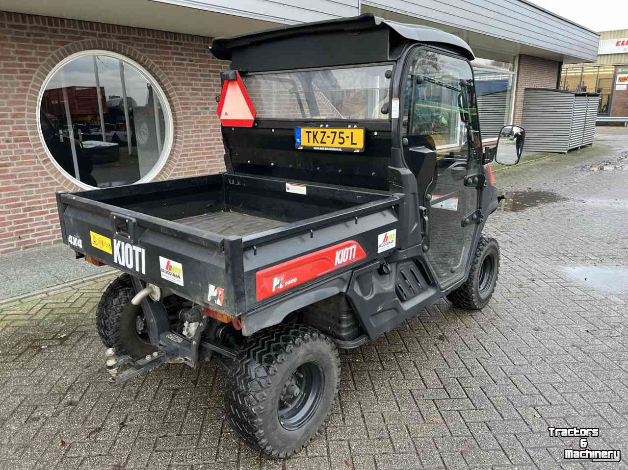 UTV / Gator Kioti Mechron K9 - 2400 UTV