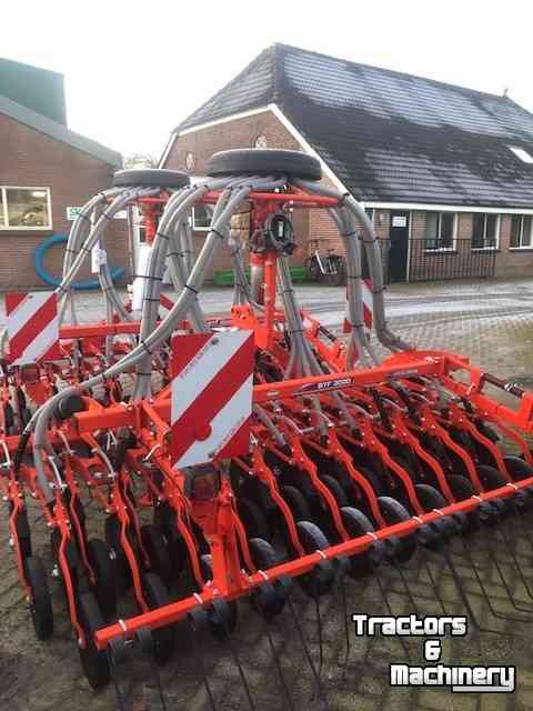 Seed drill Kuhn Btf3000