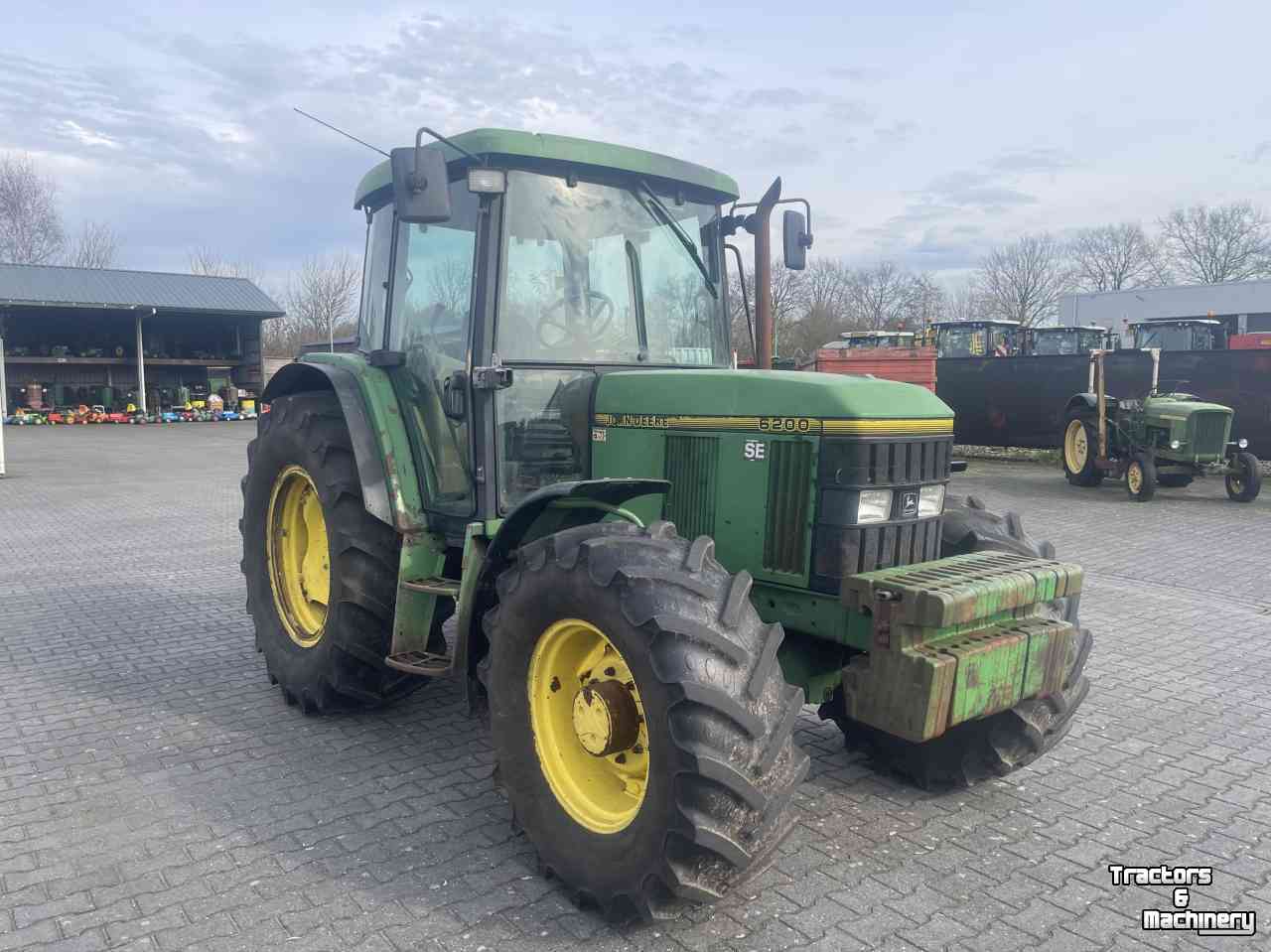 Tractors John Deere 6200