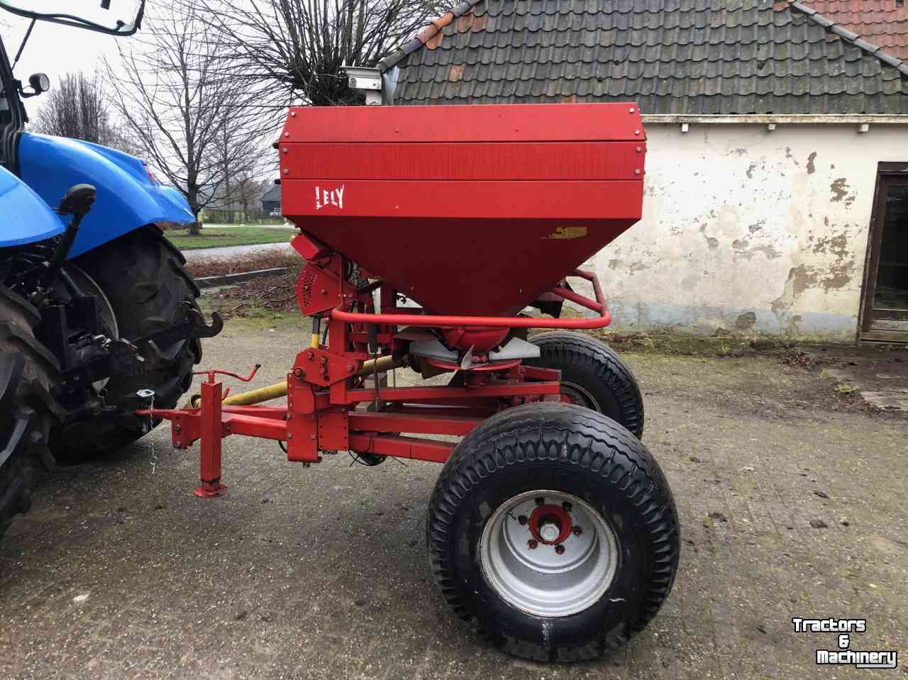 Fertilizer spreader Lely centerliner  SE