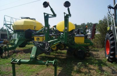 Seed drill John Deere 1770NT MaxEmergeXP Planter Used