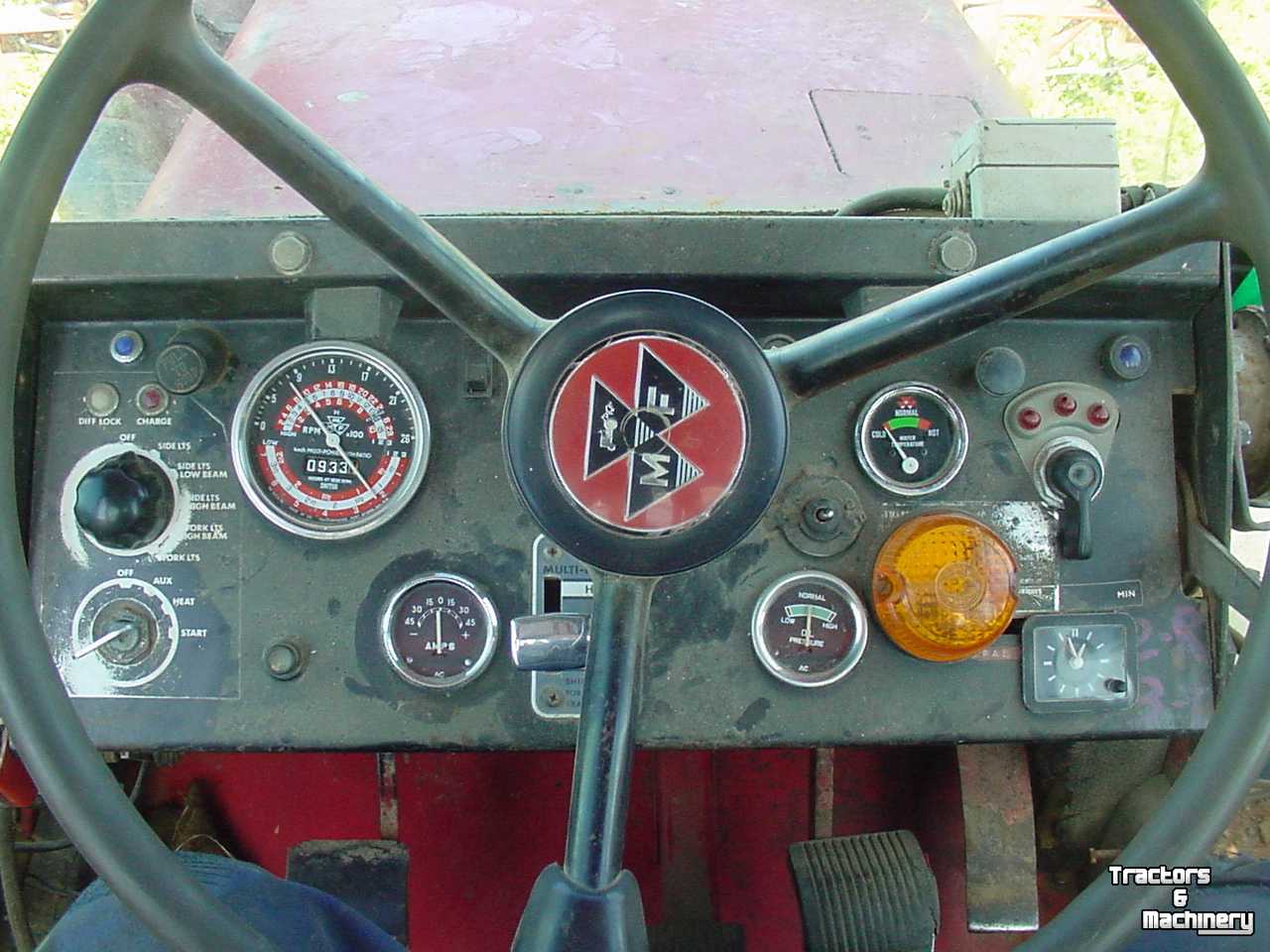 Tractors Massey Ferguson 1200 turbo