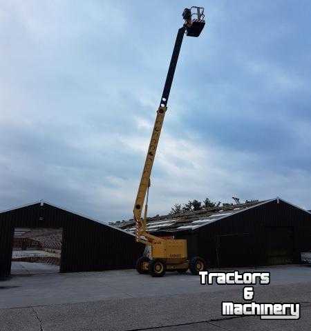 Articulated platforms Grove Hoogwerker