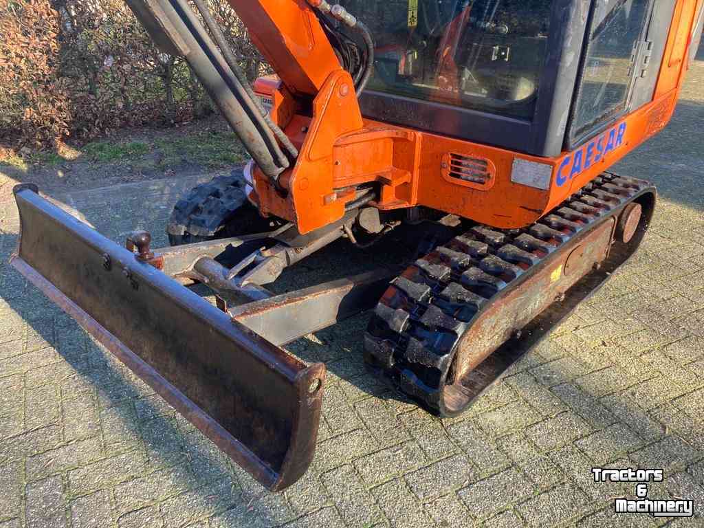 Mini-Excavator Hanix Eurocomach es 300 Hanix H26C