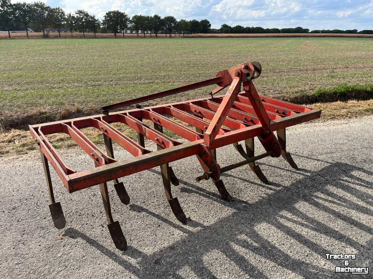 Cultivator  vaste tand cultivator