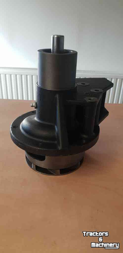 Diverse new spare-parts Steyr plus serie en 81** serie