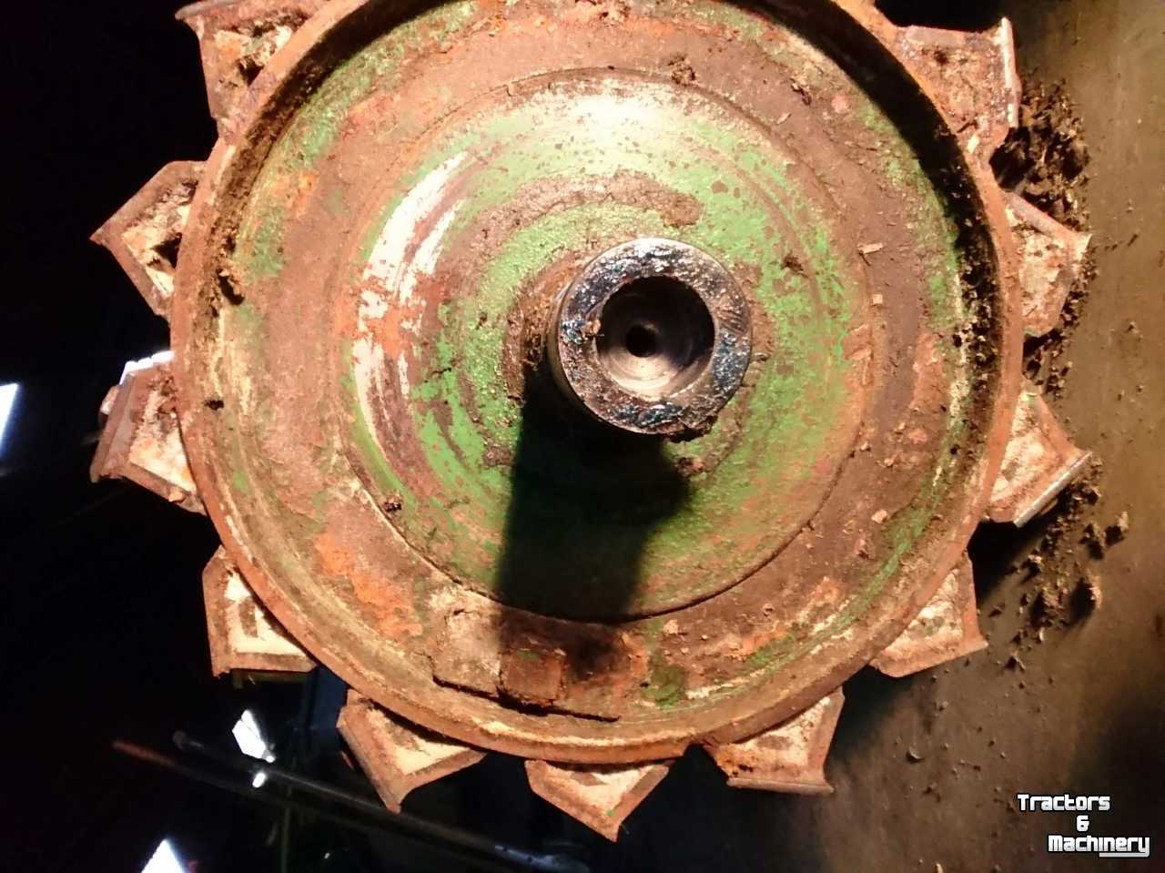 Used parts for forage harvesters John Deere 7780