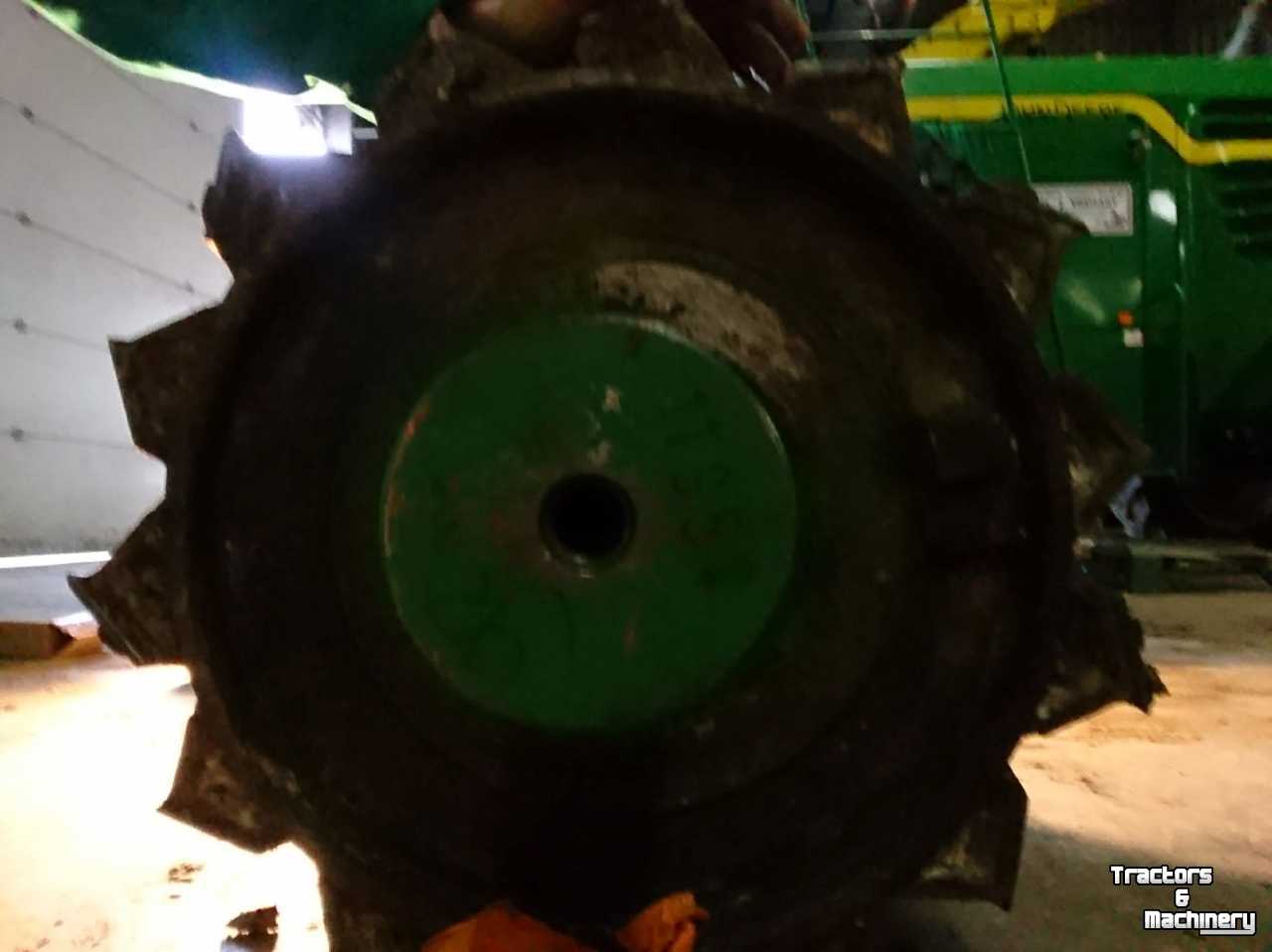 Used parts for forage harvesters John Deere 7780