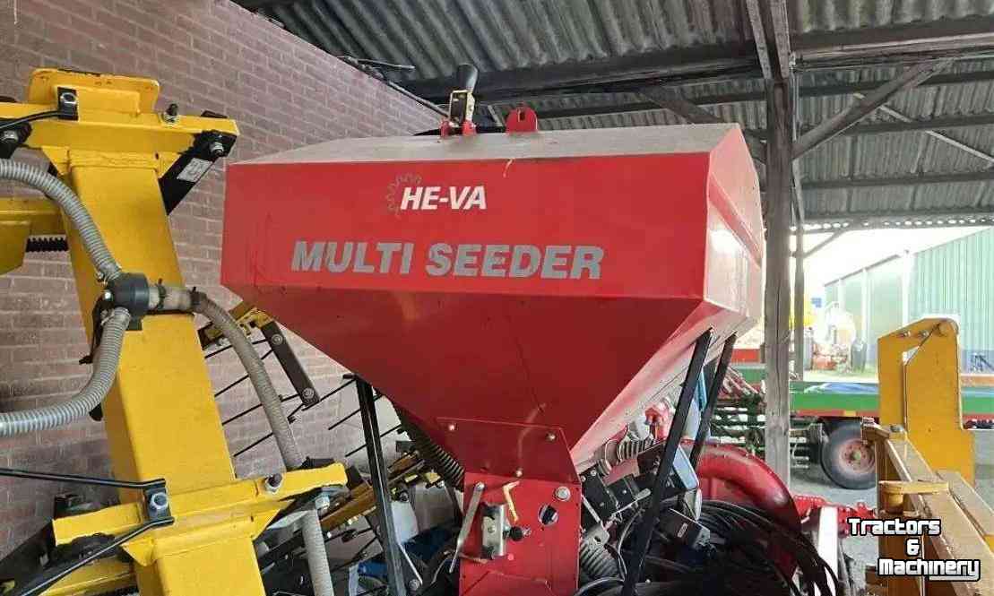 Seed drill  Busa onderzaaimachine met He-Va multi-seeder zaaimachine