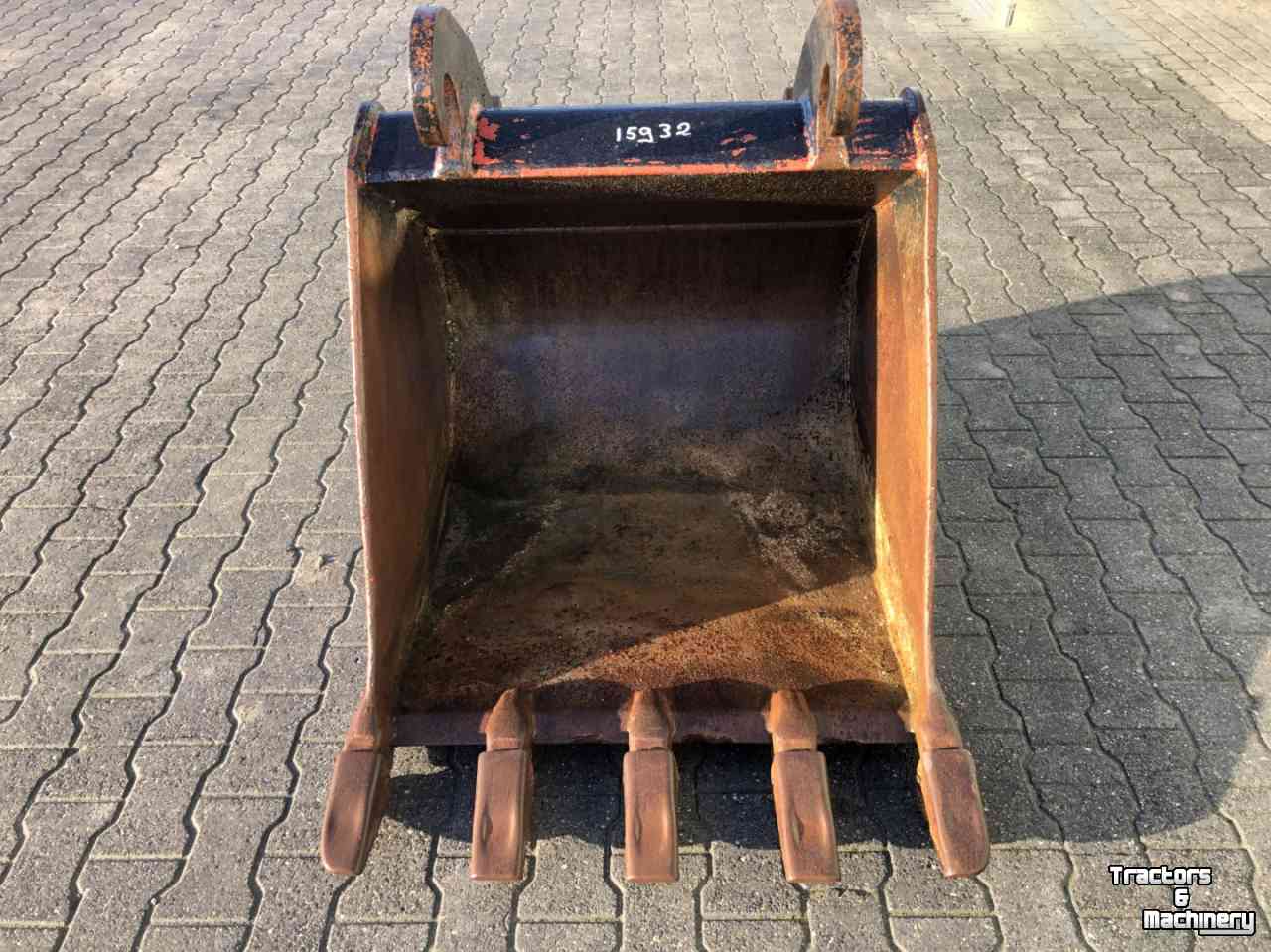 Excavator buckets  Dieplepel 100 cm CW 20 met tanden