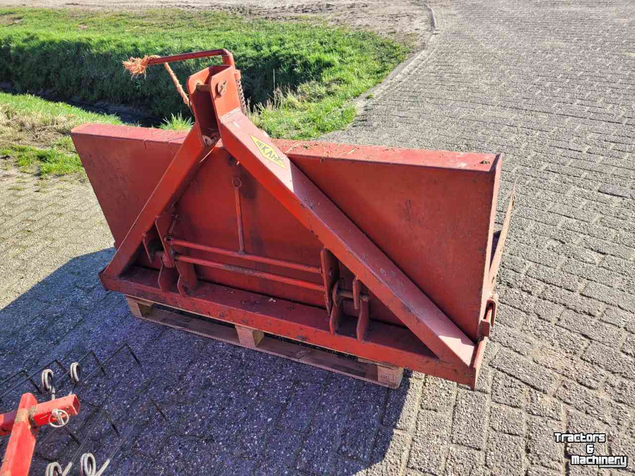 Tractor tipping boxes Hekamp Trekkerbak 150 cm breed