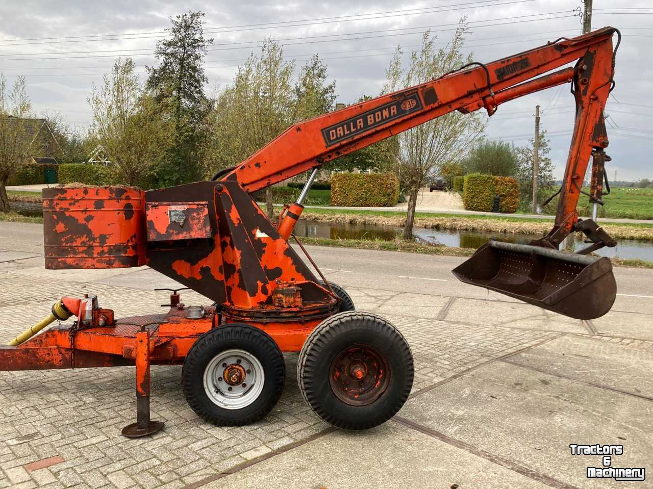 Excavator mobile Dalla Bona Maior-2R getrokken kraan