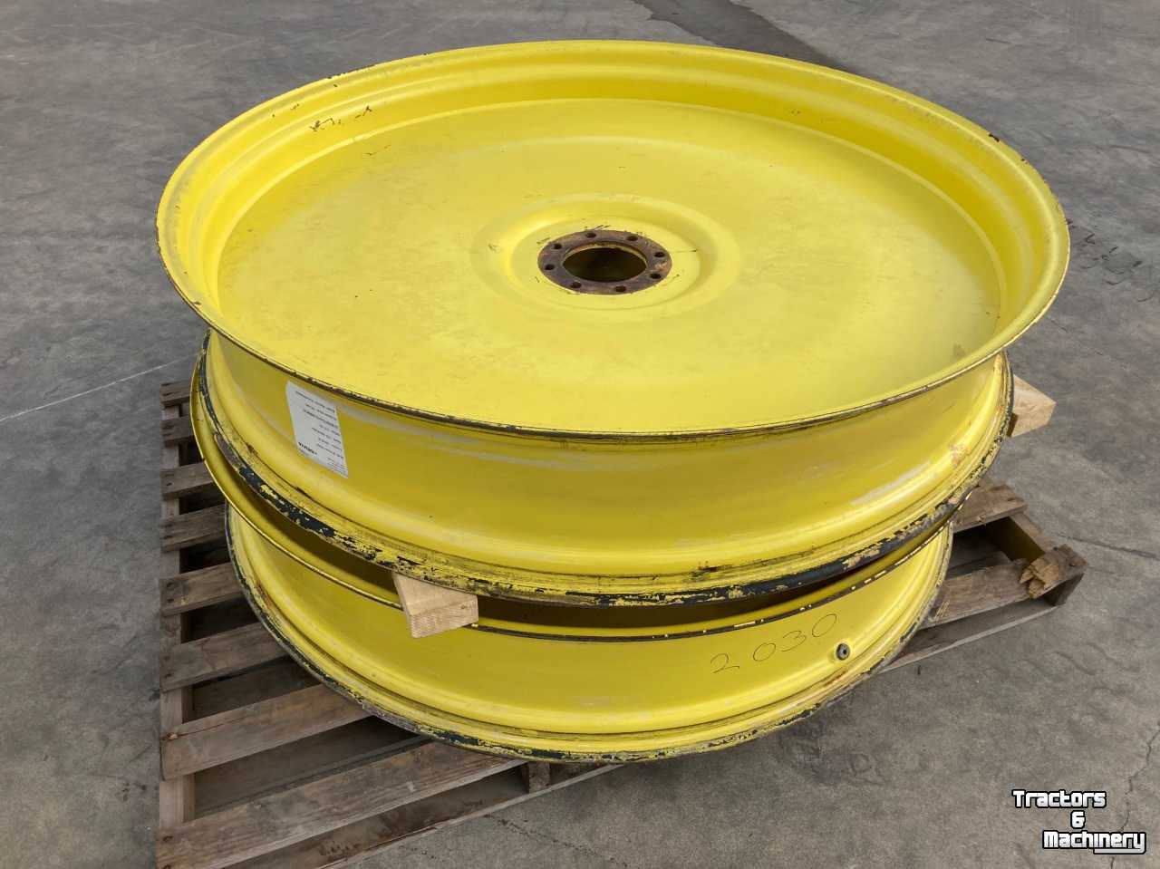 Wheels, Tyres, Rims & Dual spacers John Deere spoor 1.50