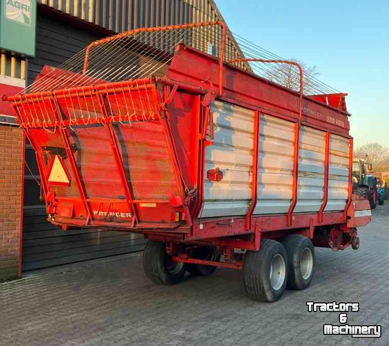 Self-loading wagon Pottinger Siloprofi SW102MAT ladewagen stalvoeren weidebouwmachines.