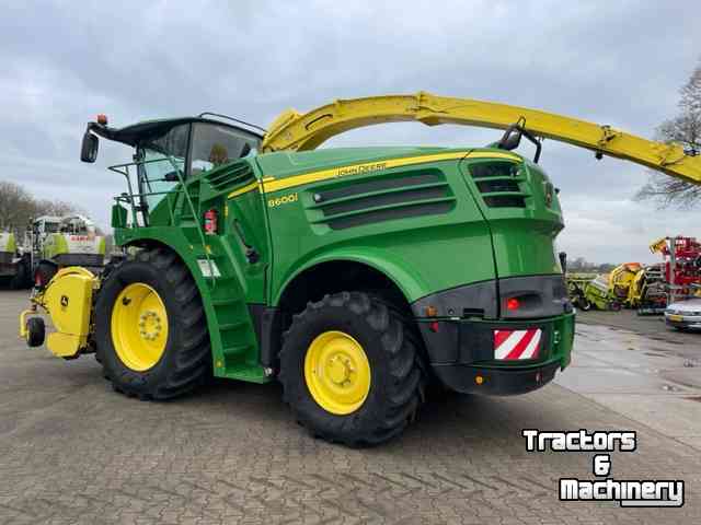 Forage-harvester John Deere 8600 i - 4 WD