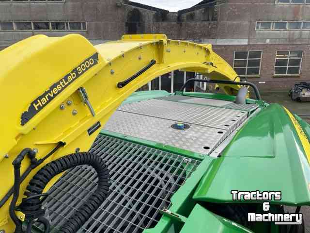 Forage-harvester John Deere 8600 i - 4 WD