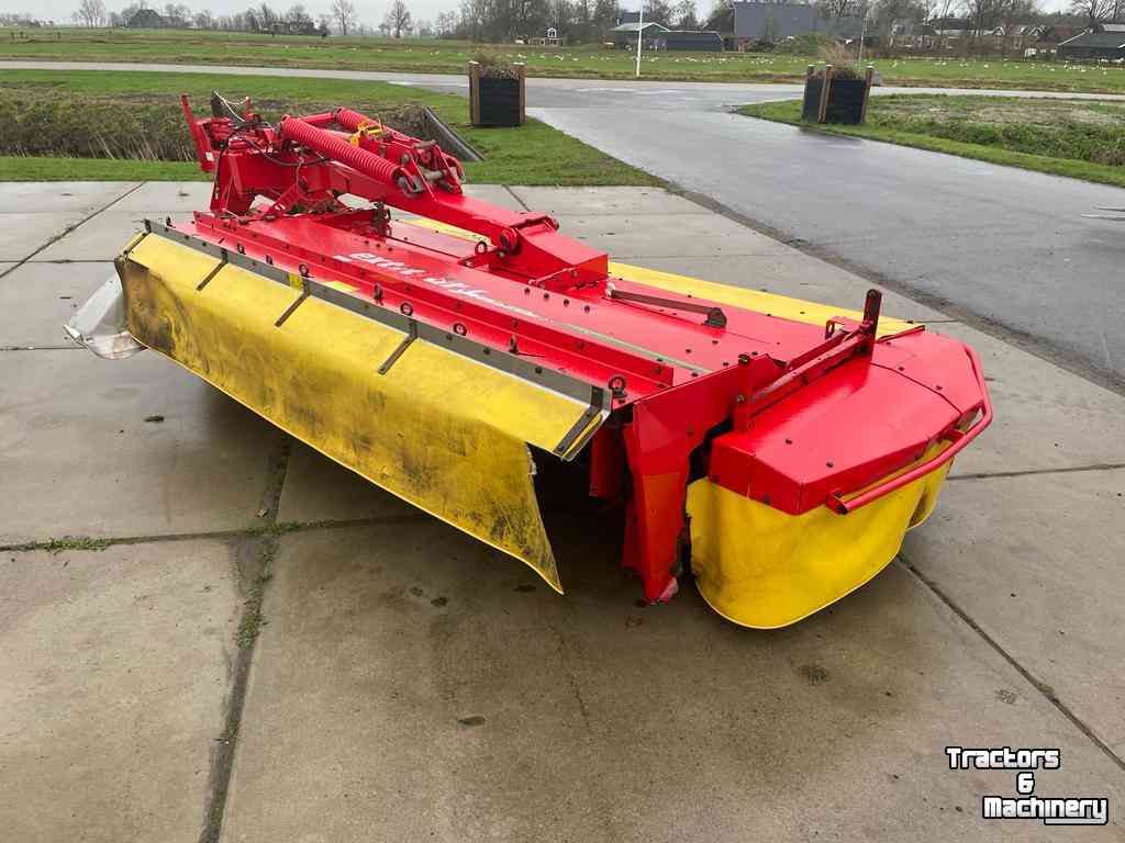 Mower Pottinger Novacat 305