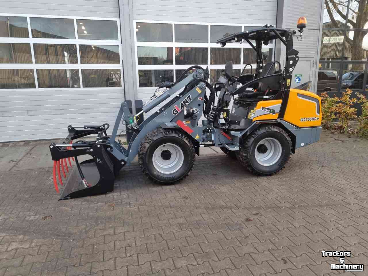 Wheelloader Giant G2700 HD+