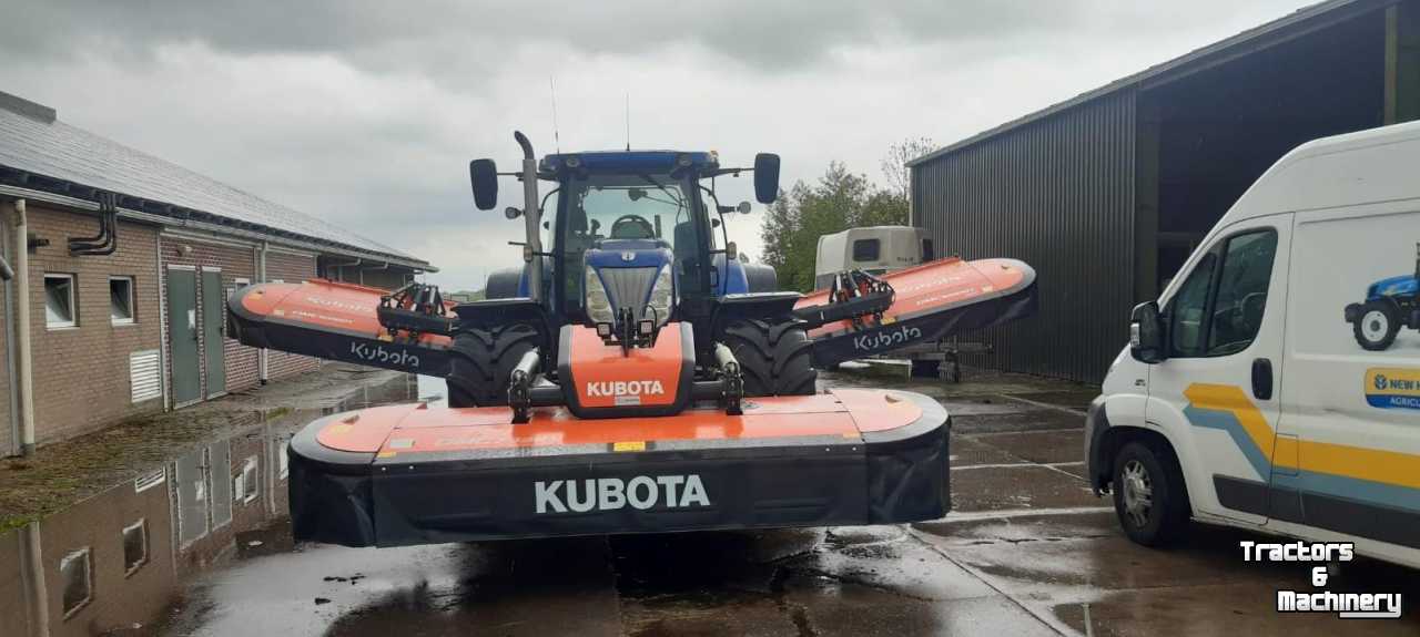 Mower Kubota DMC 7332 T en DMC 63100 T Express Triple Maaier