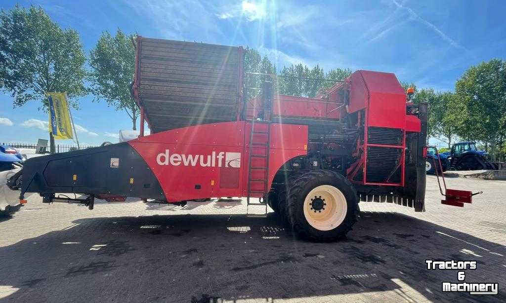 Potato harvester Dewulf RQ 2060 Aardappelrooier