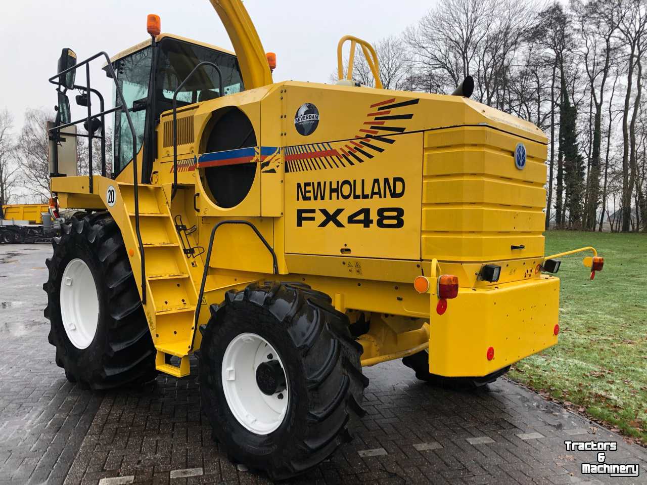 Forage-harvester New Holland FX 48