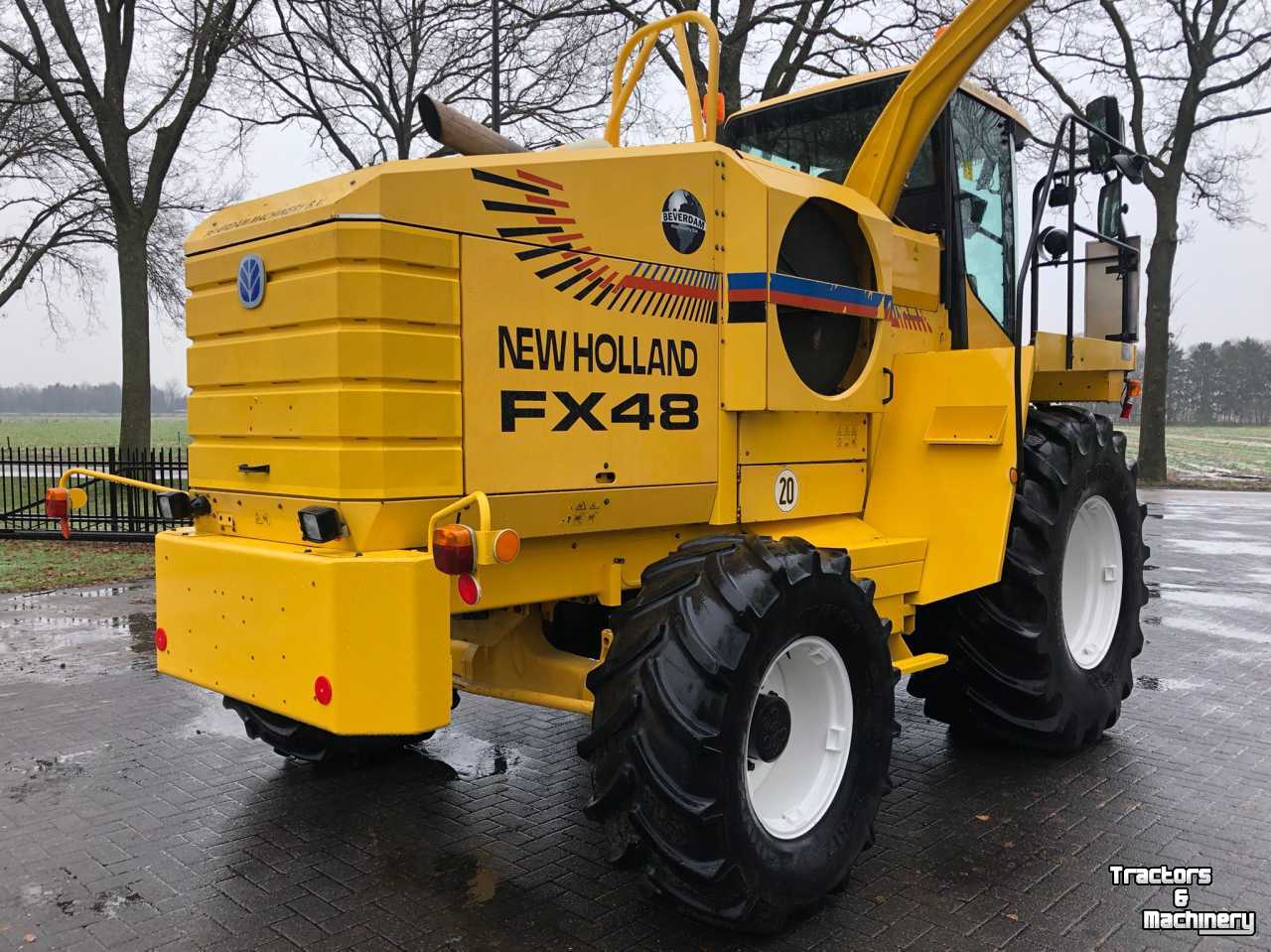 Forage-harvester New Holland FX 48