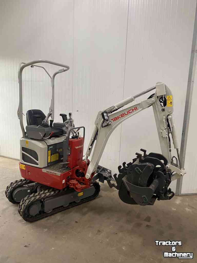 Excavator tracks Takeuchi Tb210r