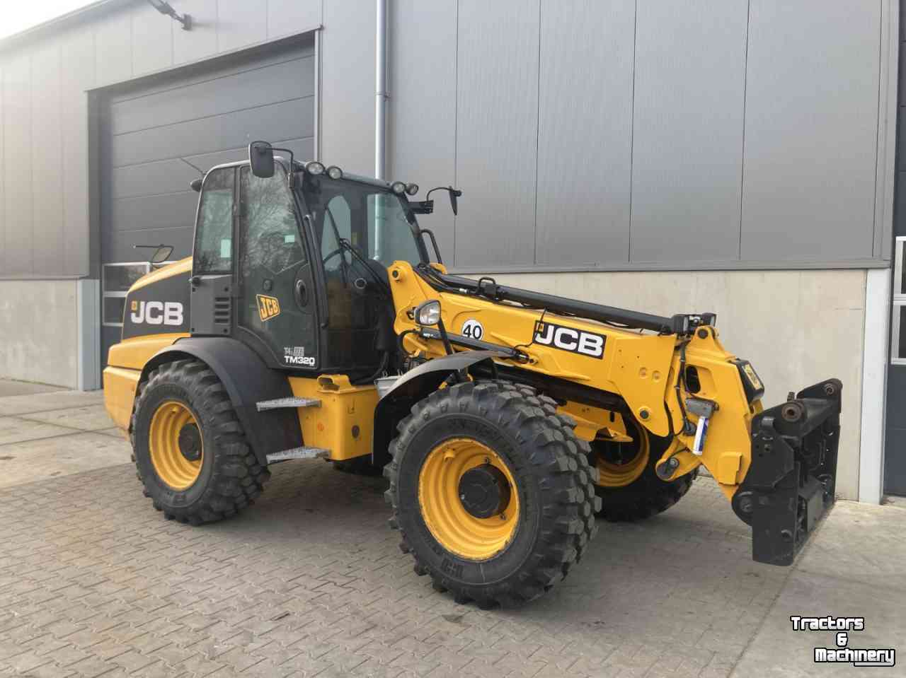 Telehandler JCB TM 320.  Slechts 3750uur!!