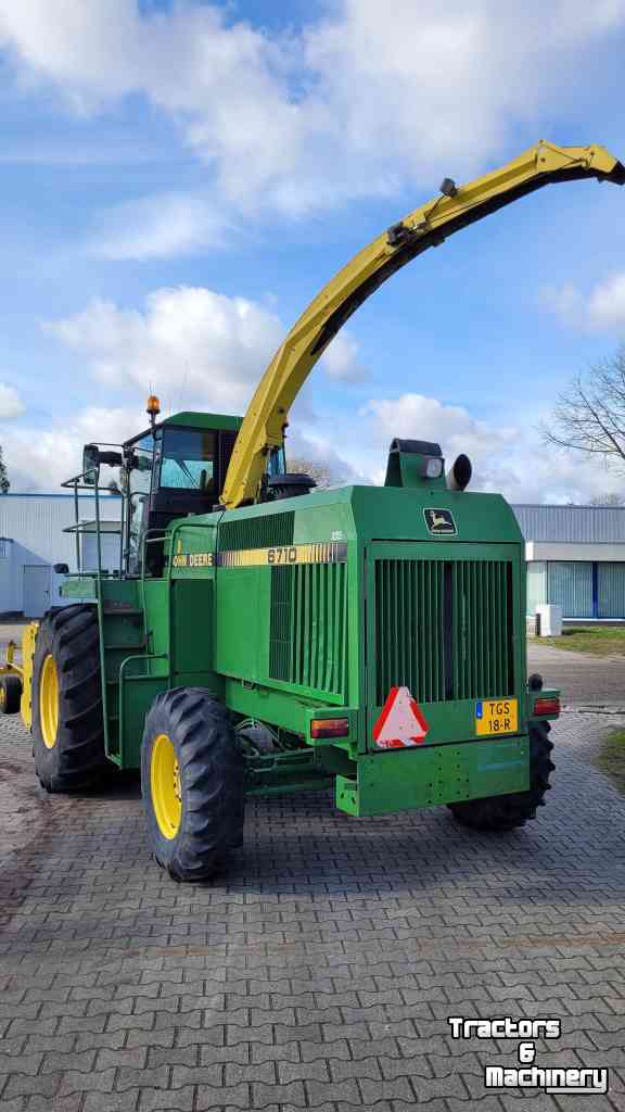 Forage-harvester John Deere 6710 4WD Veldhakselaar Forage Harvester